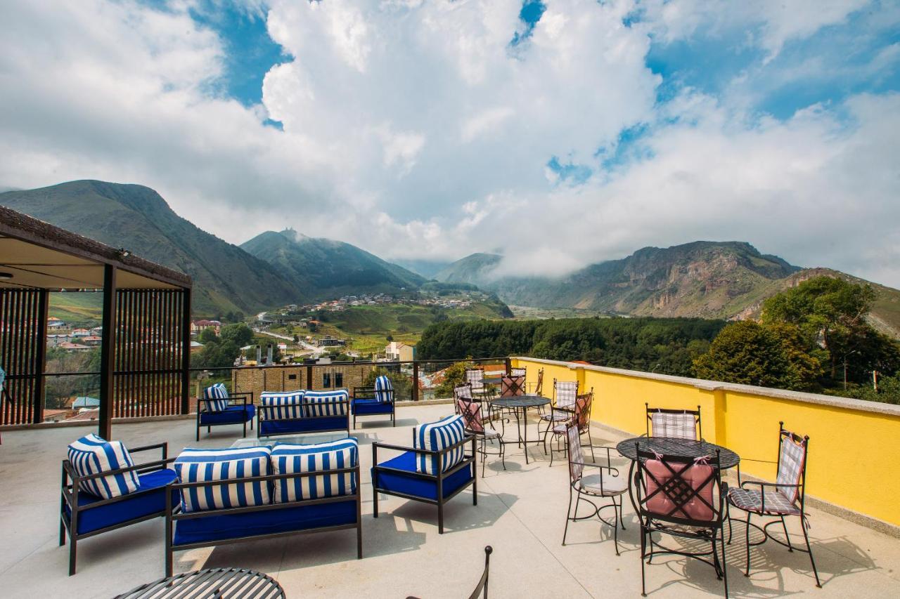 Mount Inn Kazbegi Stepantsminda Exterior foto